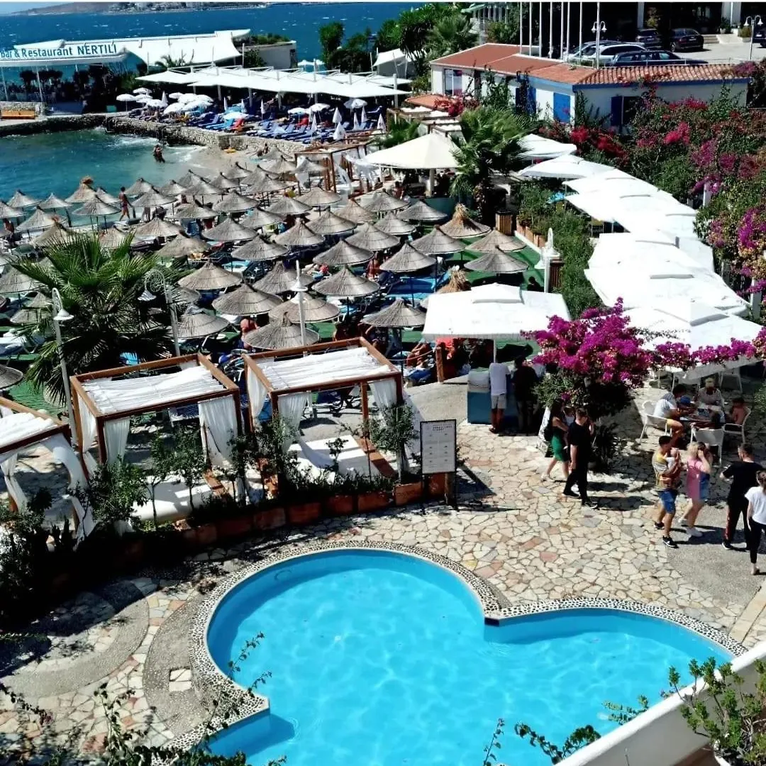Bougainvill Sunset Villa Sarande 0*,